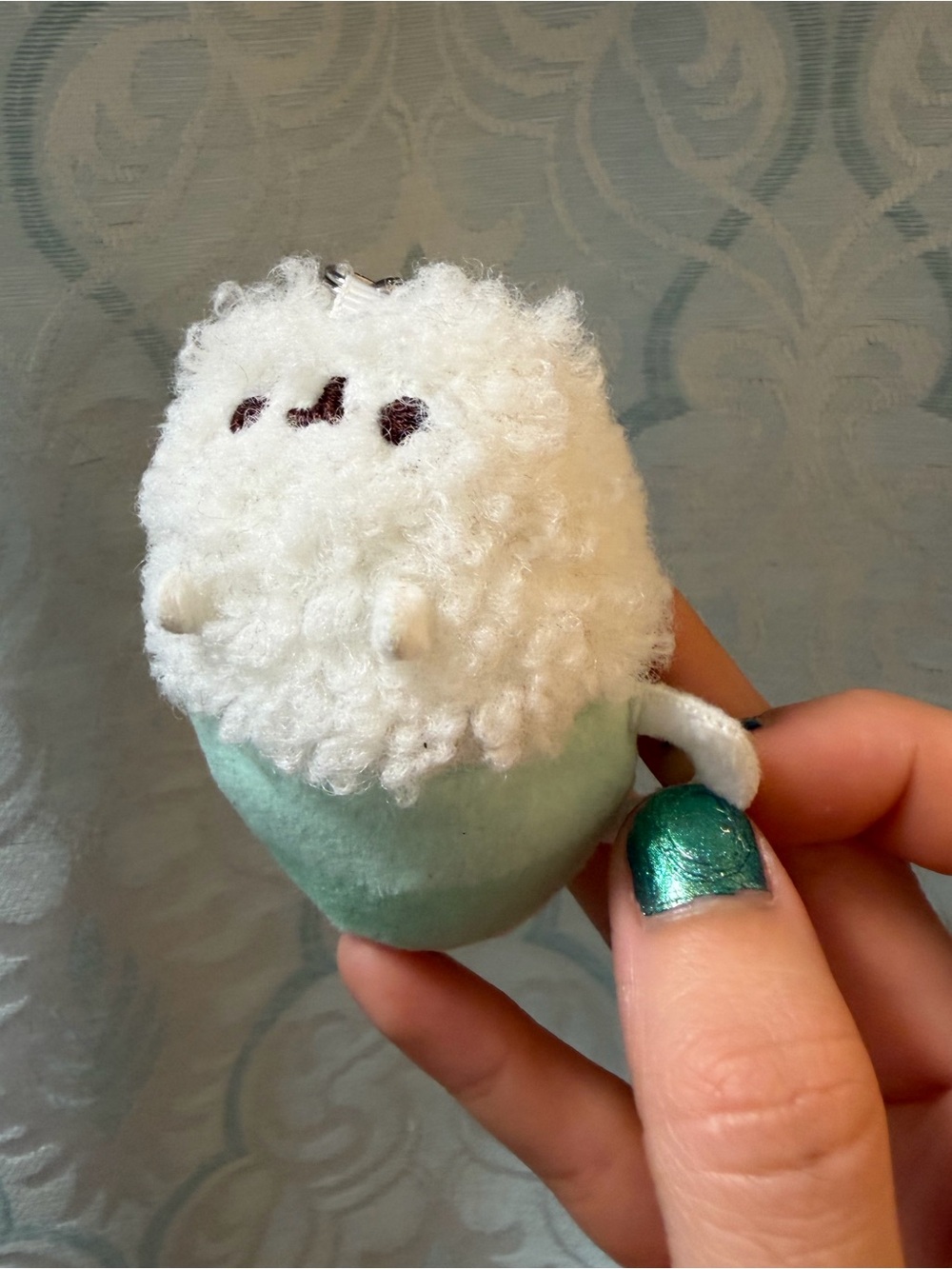 Pusheen Catfe Blindbox Stormy Latte Keychain